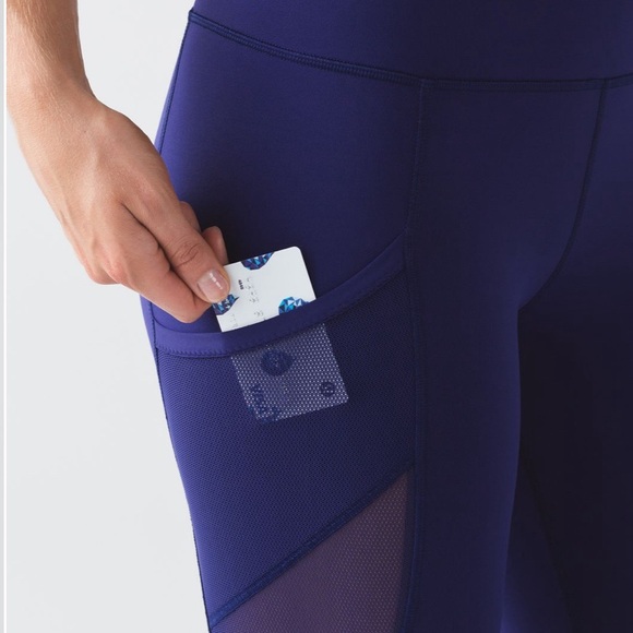 Lululemon fast as light crop - Picture 2 of 7